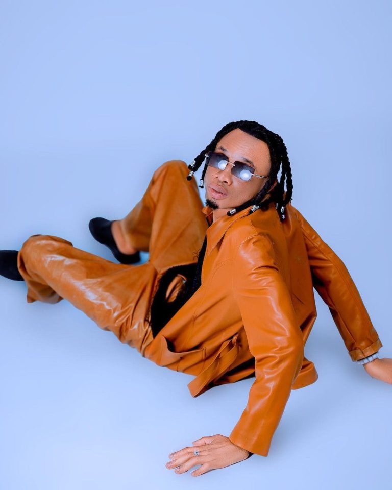 Dulla Makabila – Dakika Moja